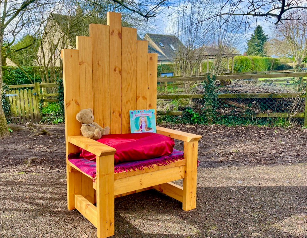 Garden throne deals chair